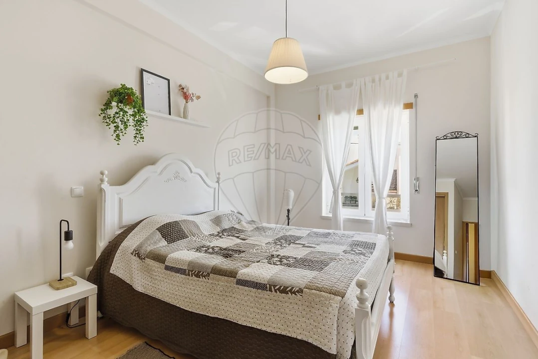 Apartamento T3 para Venda em Azueira e Sobral da Abelheira Foto 17