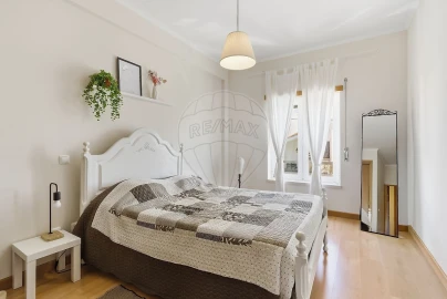 Apartamento T3 para Venda em Azueira e Sobral da Abelheira