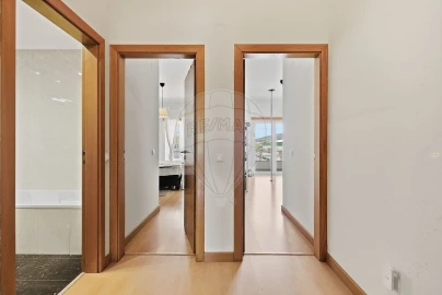 Apartamento T3 para Venda em Azueira e Sobral da Abelheira