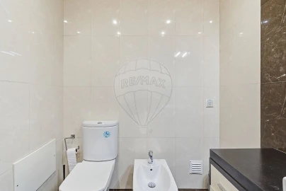 Apartamento T3 para Venda em Azueira e Sobral da Abelheira