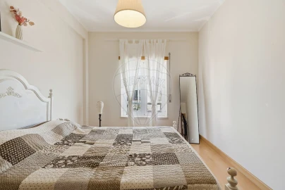 Apartamento T3 para Venda em Azueira e Sobral da Abelheira