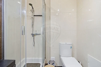 Apartamento T3 para Venda em Azueira e Sobral da Abelheira