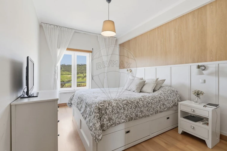 Apartamento T3 para Venda em Azueira e Sobral da Abelheira Foto 11