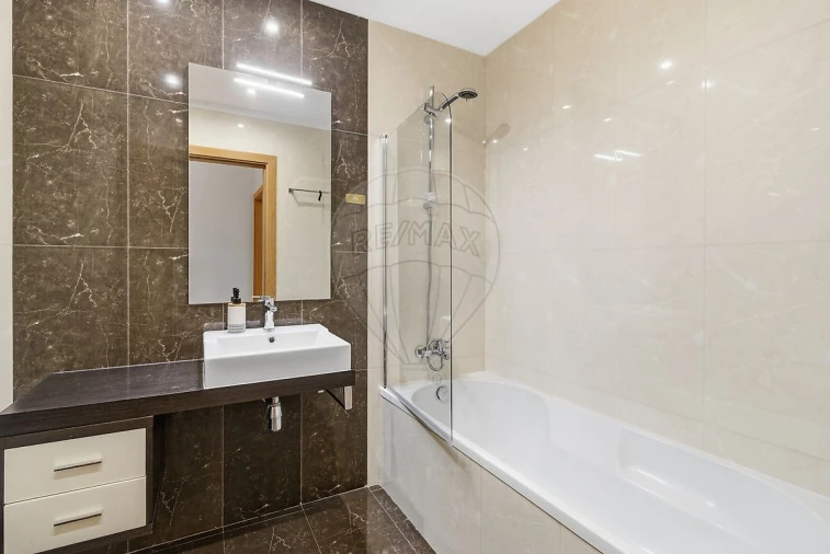 Apartamento T3 para Venda em Azueira e Sobral da Abelheira Foto 21