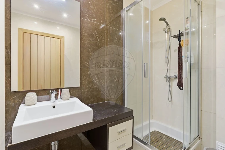 Apartamento T3 para Venda em Azueira e Sobral da Abelheira Foto 15