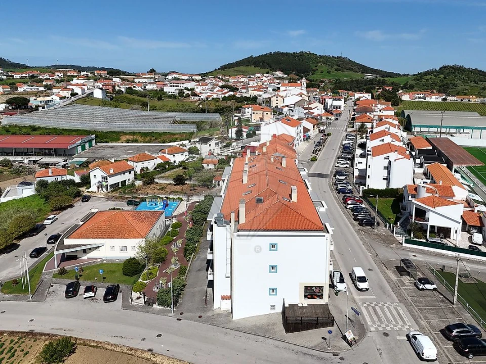 Apartamento T3 para Venda em Azueira e Sobral da Abelheira Foto 29