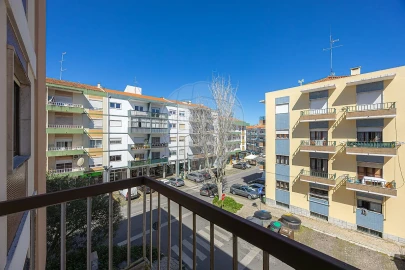 Apartamento T2 para Venda em Santa Maria, São Pedro e Matacães