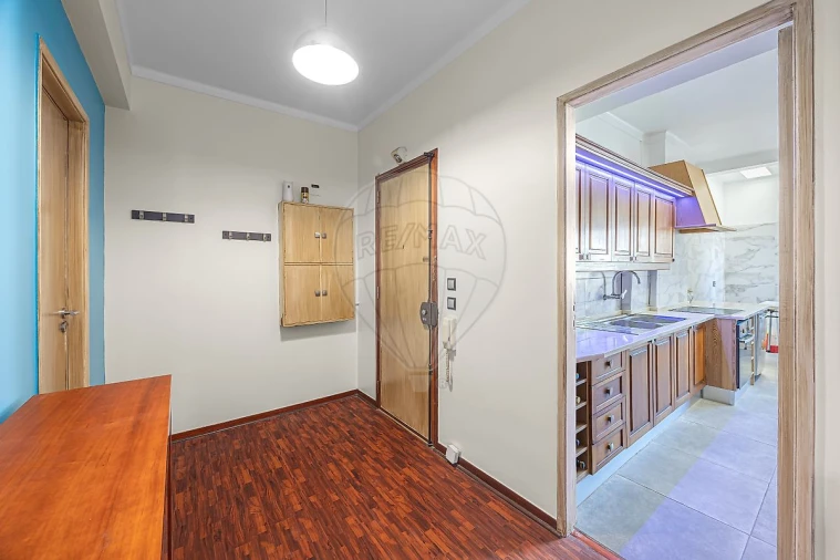 Apartamento T2 para Venda em Santa Maria, São Pedro e Matacães Foto 10