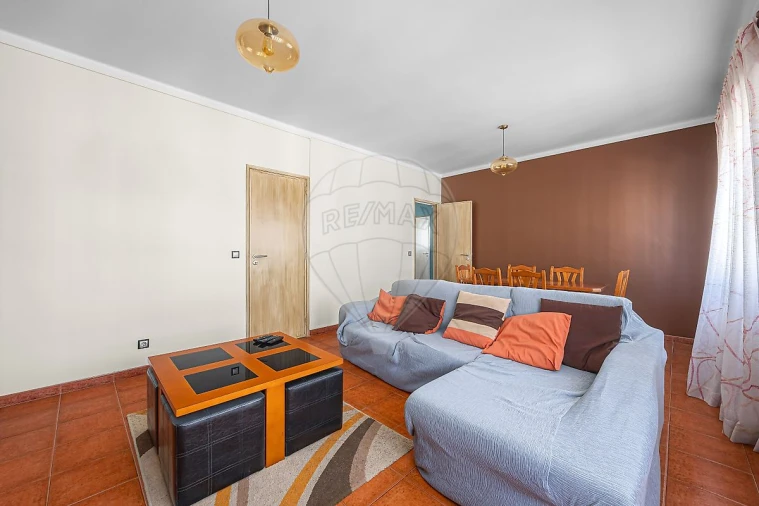 Apartamento T2 para Venda em Santa Maria, São Pedro e Matacães Foto 8