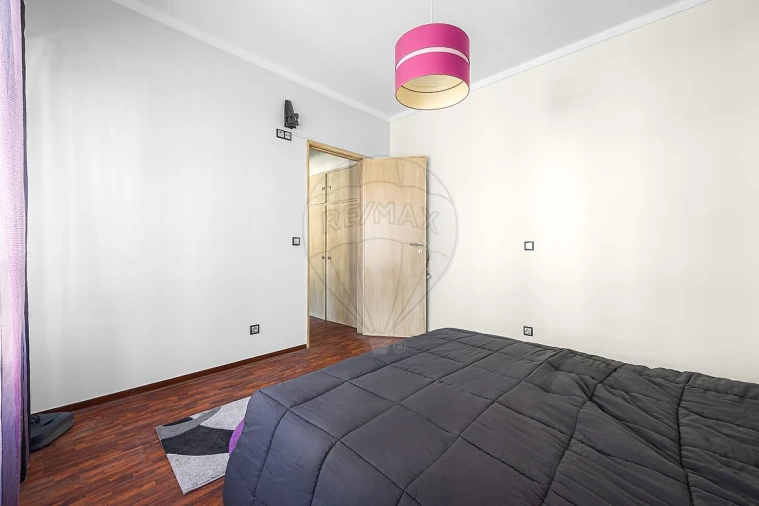 Apartamento T2 para Venda em Santa Maria, São Pedro e Matacães Foto 3