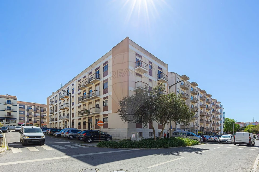 Apartamento T2 para Venda em Santa Maria, São Pedro e Matacães Foto 17