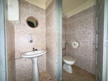 Moradia para Venda em Azueira e Sobral da Abelheira