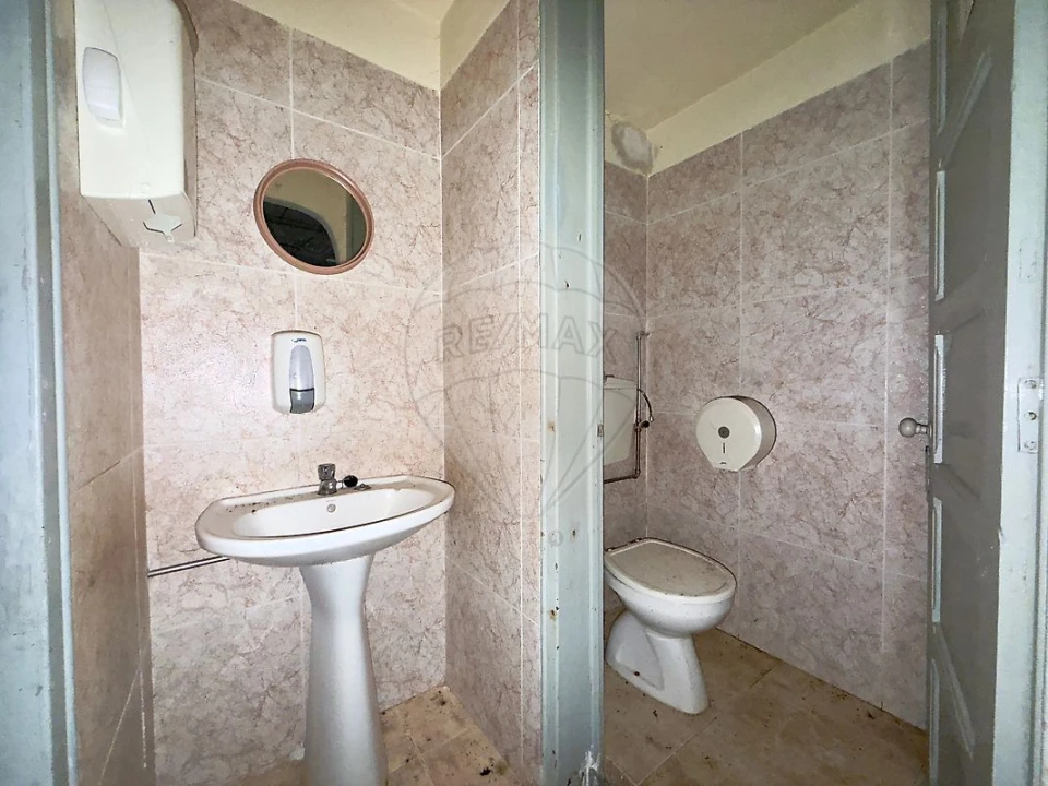 Moradia para Venda em Azueira e Sobral da Abelheira Foto 5