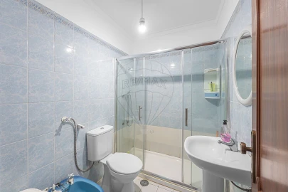 Apartamento T4 para Venda em Massamá e Monte Abraão