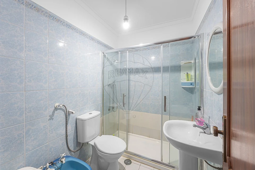 Apartamento T4 para Venda em Massamá e Monte Abraão Foto 17