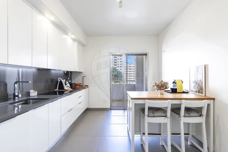 Apartamento T2 para Venda em Silveira Foto 5