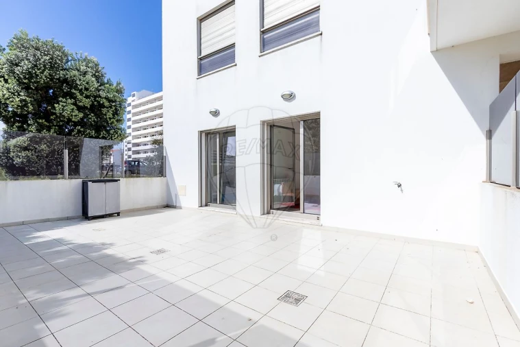 Apartamento T2 para Venda em Silveira Foto 22