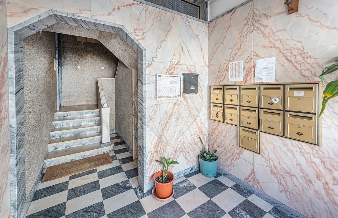 Apartamento T3 para Venda em Águas Livres Foto 19