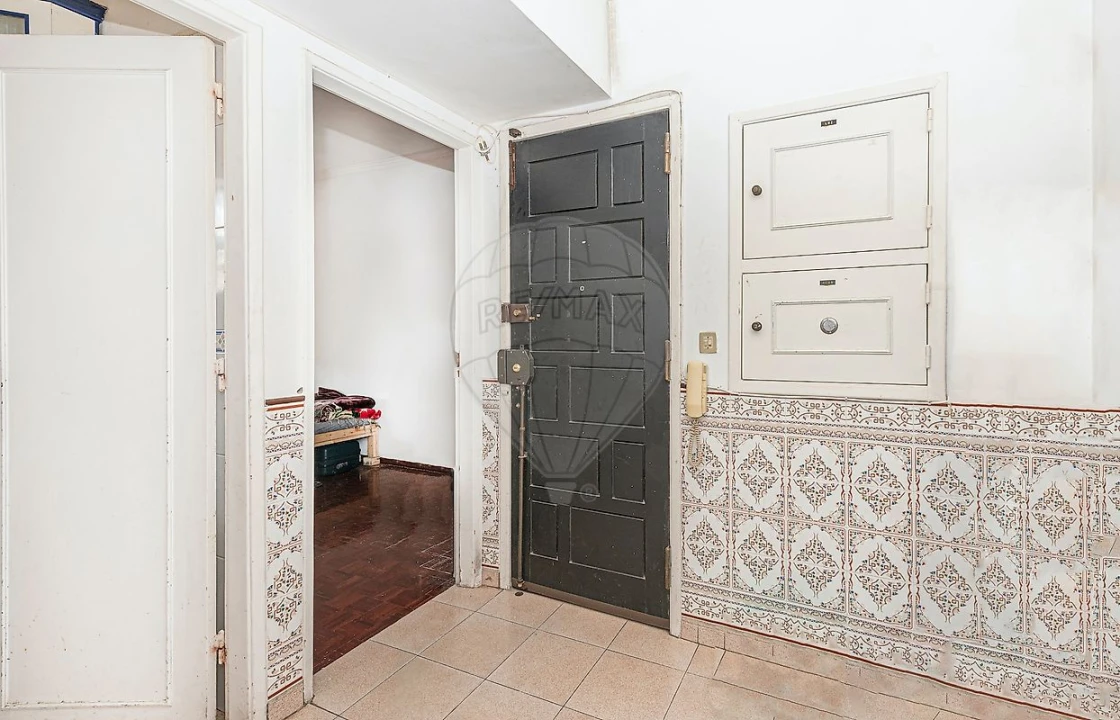 Apartamento T3 para Venda em Águas Livres Foto 1