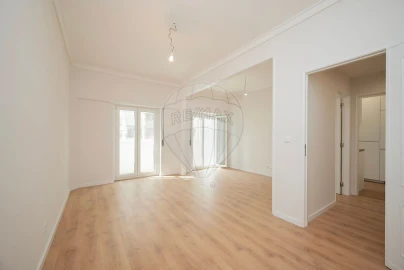 Apartamento T2 para Arrendamento em Lumiar