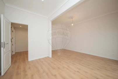 Apartamento T2 para Arrendamento em Lumiar