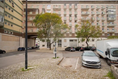 Apartamento T2 para Arrendamento em Lumiar