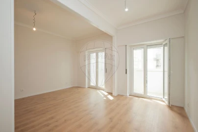 Apartamento T2 para Arrendamento em Lumiar