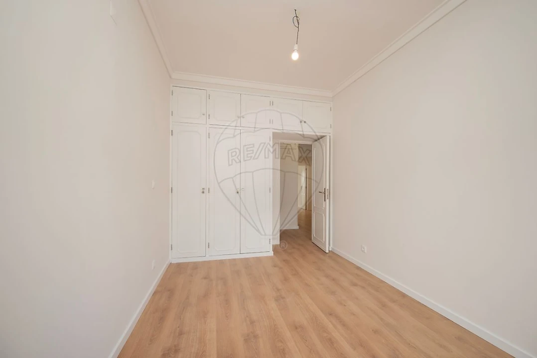 Apartamento T2 para Arrendamento em Lumiar Foto 22