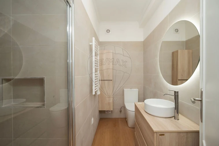 Apartamento T2 para Arrendamento em Lumiar Foto 3