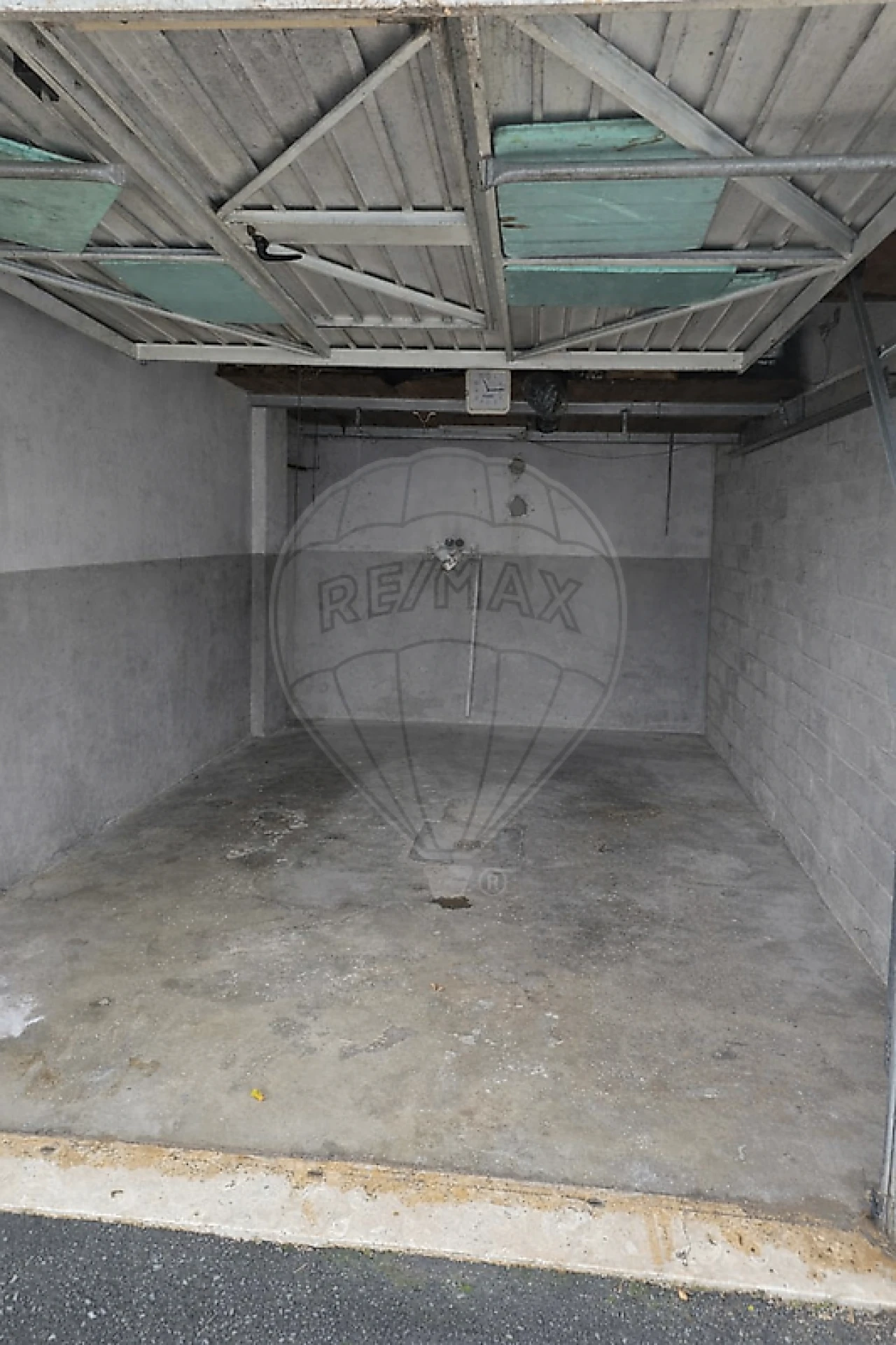 Garagem para Venda em Alhandra, São João dos Montes e Calhandriz Foto 3