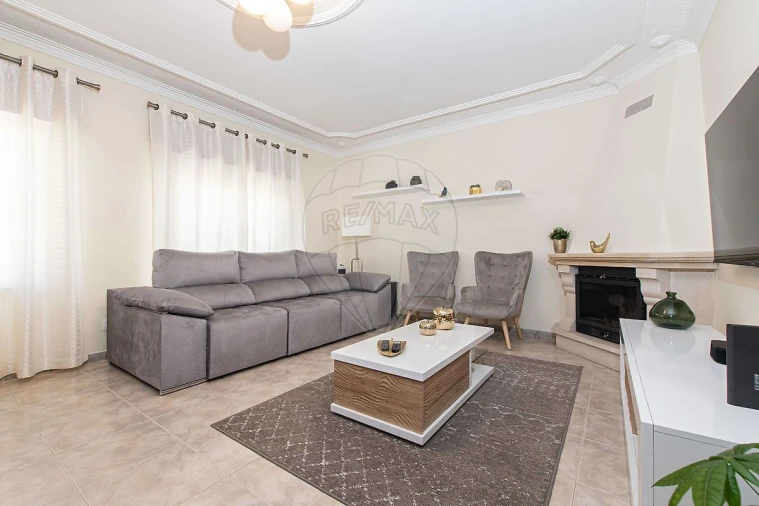 Apartamento T3 para Venda em Alverca do Ribatejo e Sobralinho Foto 16