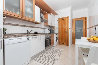 Apartamento T2 para Venda em Póvoa de Santa Iria e Forte da Casa