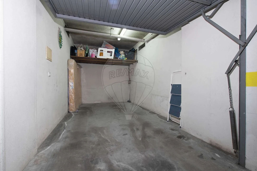 Apartamento T2 para Venda em Póvoa de Santa Iria e Forte da Casa Foto 20