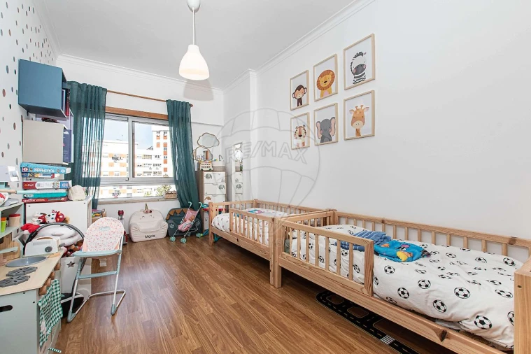 Apartamento T2 para Venda em Póvoa de Santa Iria e Forte da Casa Foto 8