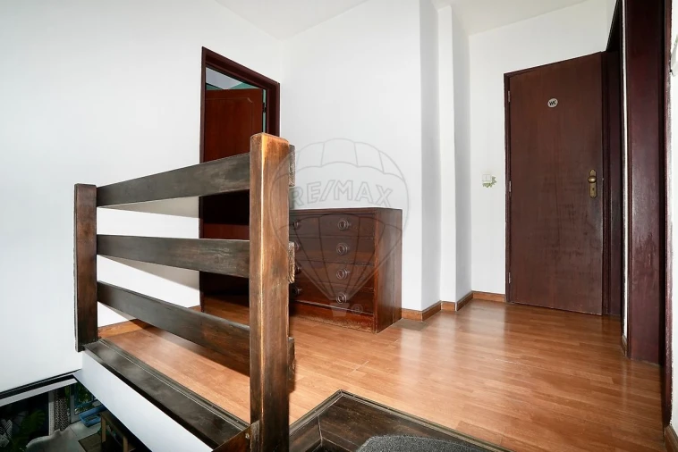 Apartamento T3 para Venda em Alverca do Ribatejo e Sobralinho Foto 9