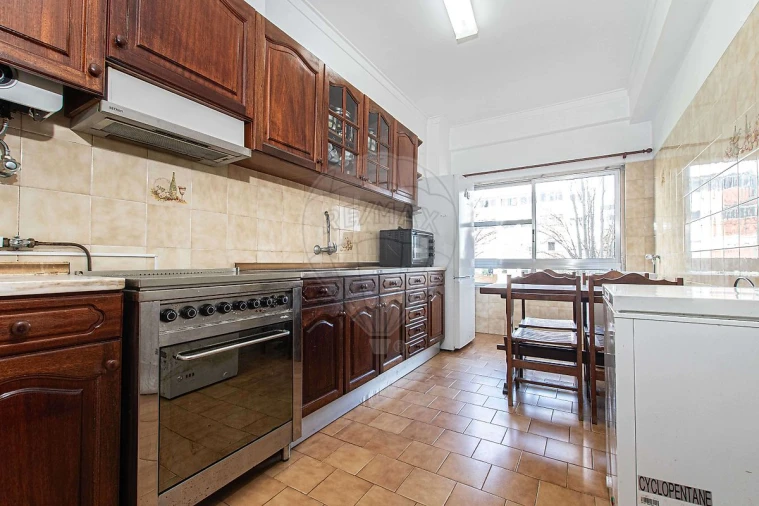 Apartamento T3 para Arrendamento em Póvoa de Santa Iria e Forte da Casa Foto 13