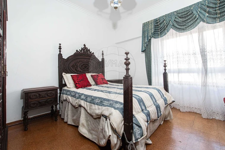 Apartamento T3 para Arrendamento em Póvoa de Santa Iria e Forte da Casa Foto 2