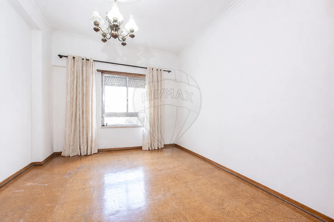 Apartamento T3 para Arrendamento em Póvoa de Santa Iria e Forte da Casa Foto 18