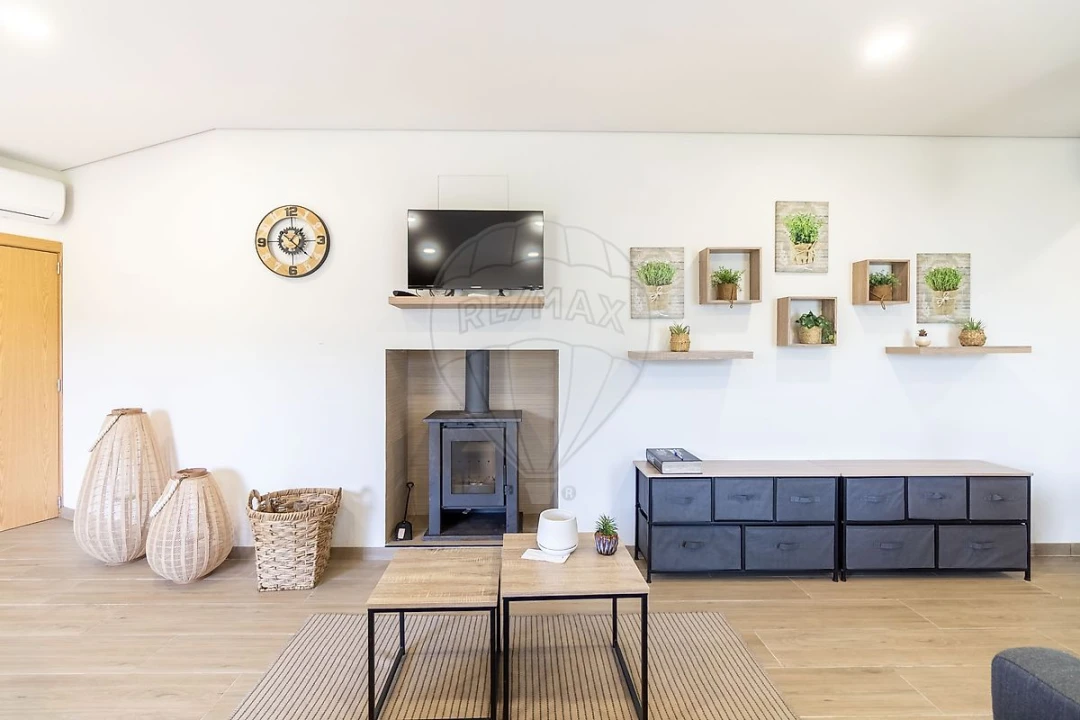 Moradia T3 para Venda em Chave Foto 24