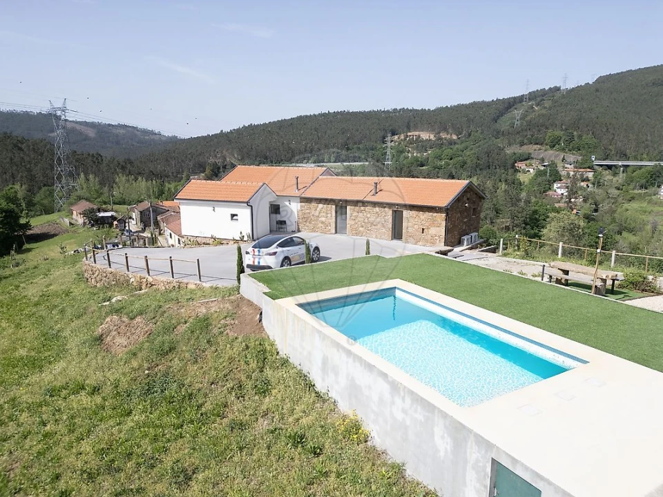 Moradia T3 para Venda em Chave Foto 2