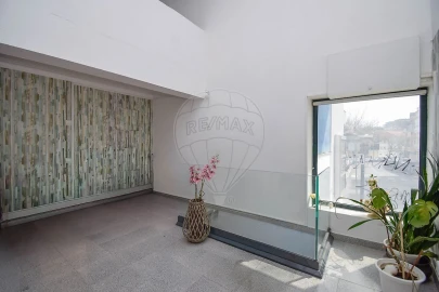 Loja para Venda em Almada, Cova da Piedade, Pragal e Cacilhas