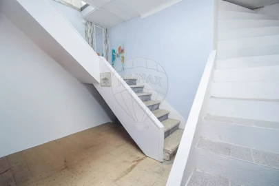 Loja para Venda em Almada, Cova da Piedade, Pragal e Cacilhas