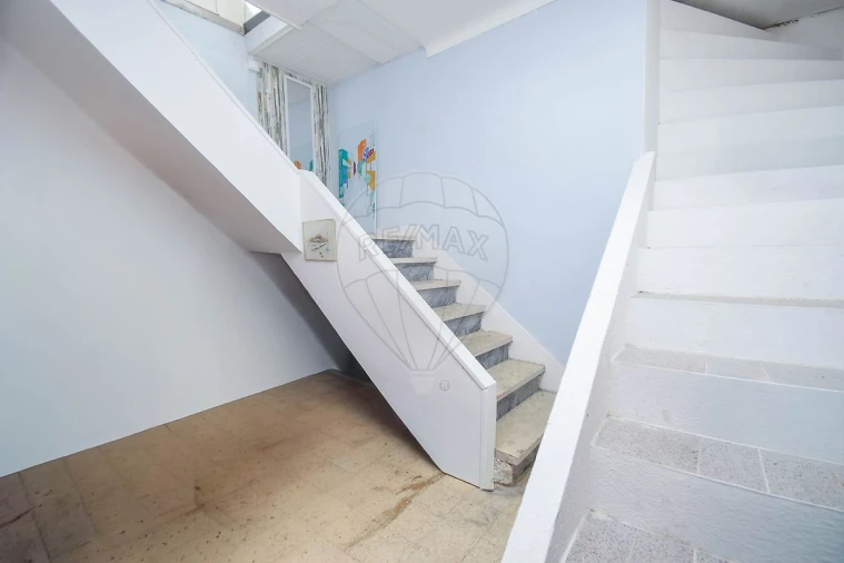 Loja para Venda em Almada, Cova da Piedade, Pragal e Cacilhas Foto 8