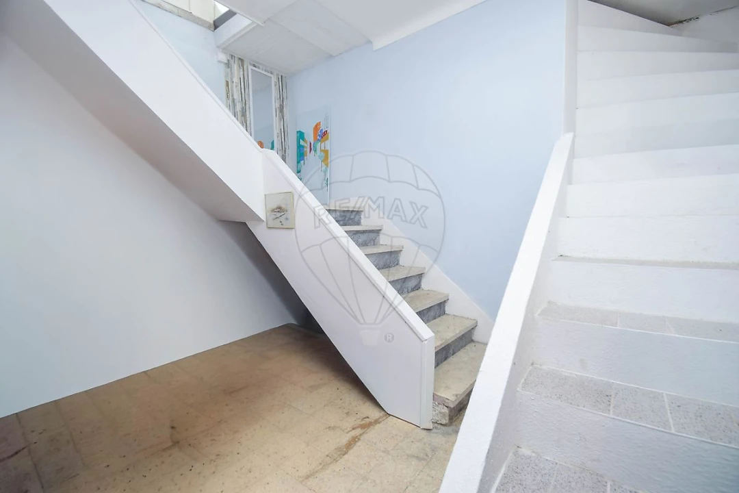 Loja para Venda em Almada, Cova da Piedade, Pragal e Cacilhas Foto 8