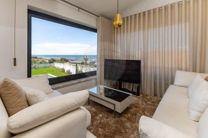 Moradia T4 para Venda em Gulpilhares e Valadares