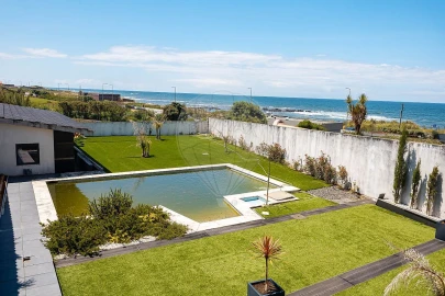 Moradia T4 para Venda em Gulpilhares e Valadares