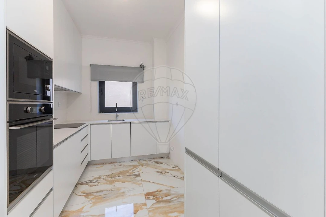 Moradia T4 para Venda em Gulpilhares e Valadares Foto 10