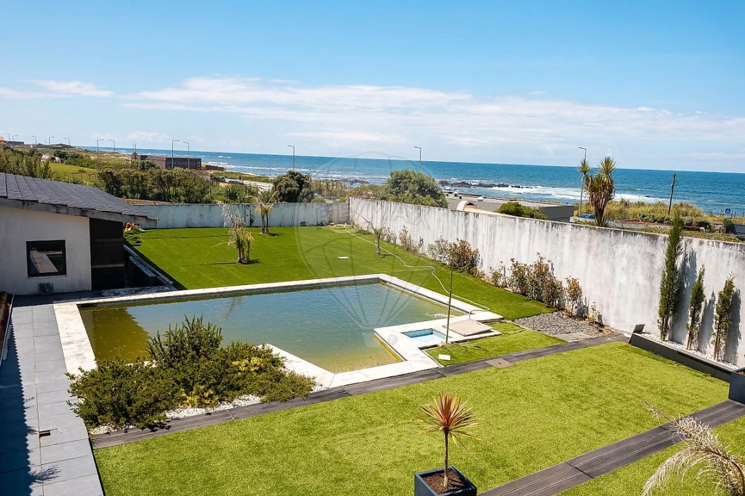 Moradia T4 para Venda em Gulpilhares e Valadares Foto 18