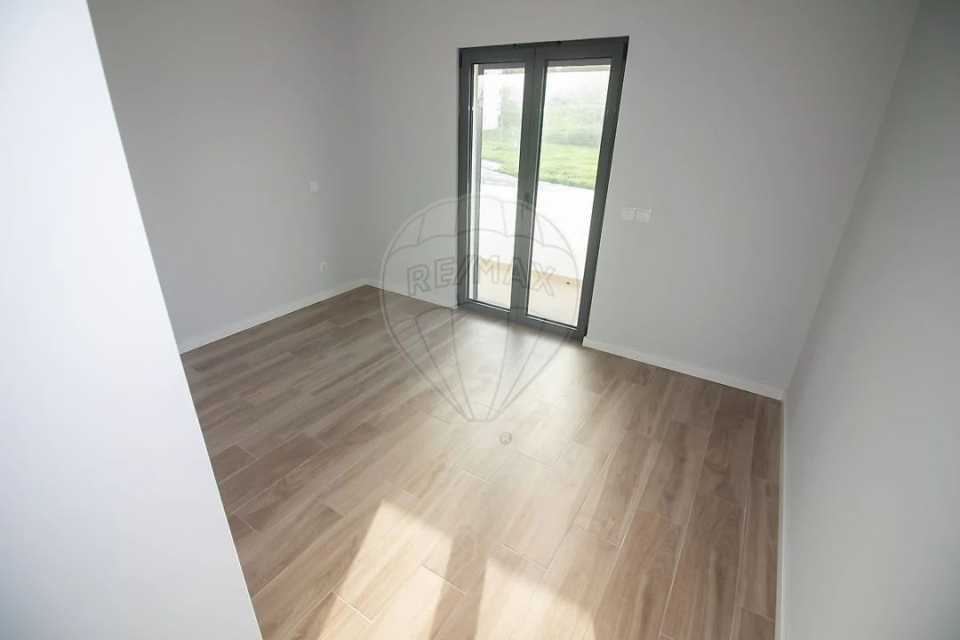 Apartamento T2 para Venda em Alenquer (Santo Estêvão e Triana) Foto 5