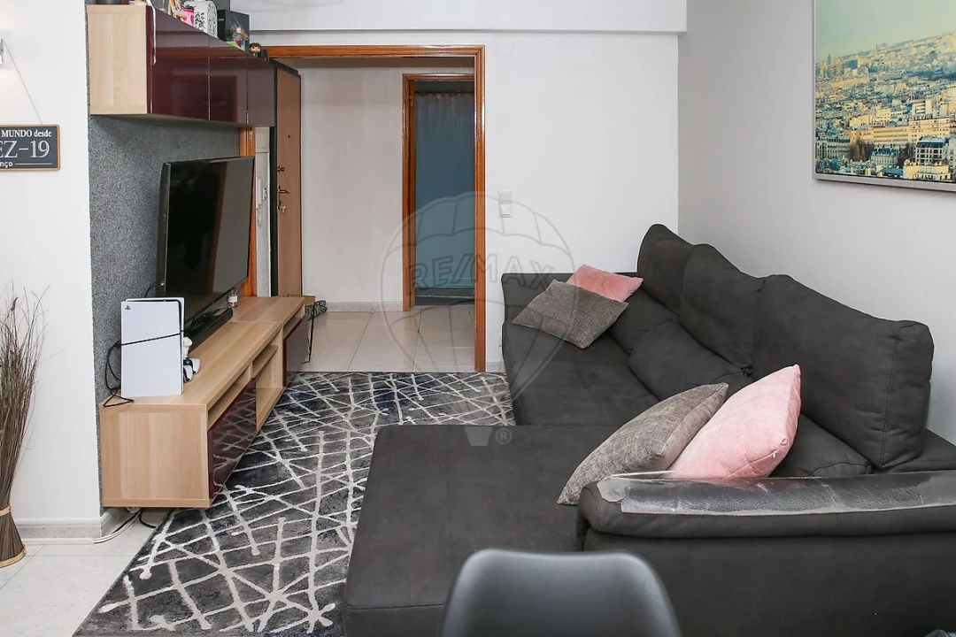 Apartamento T3 para Venda em Carregado e Cadafais Foto 15